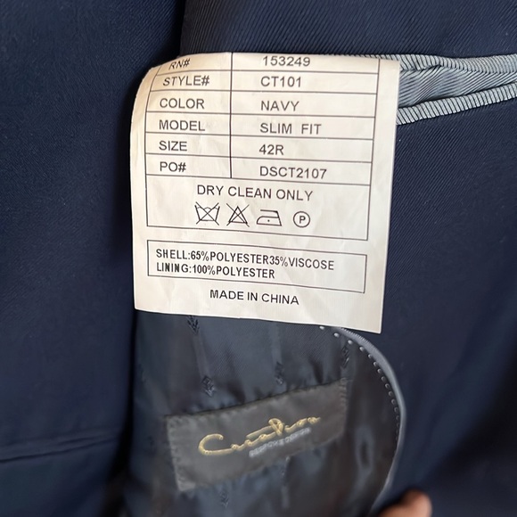 New Men suit size 42R (Read the descriptions) - Picture 2 of 4